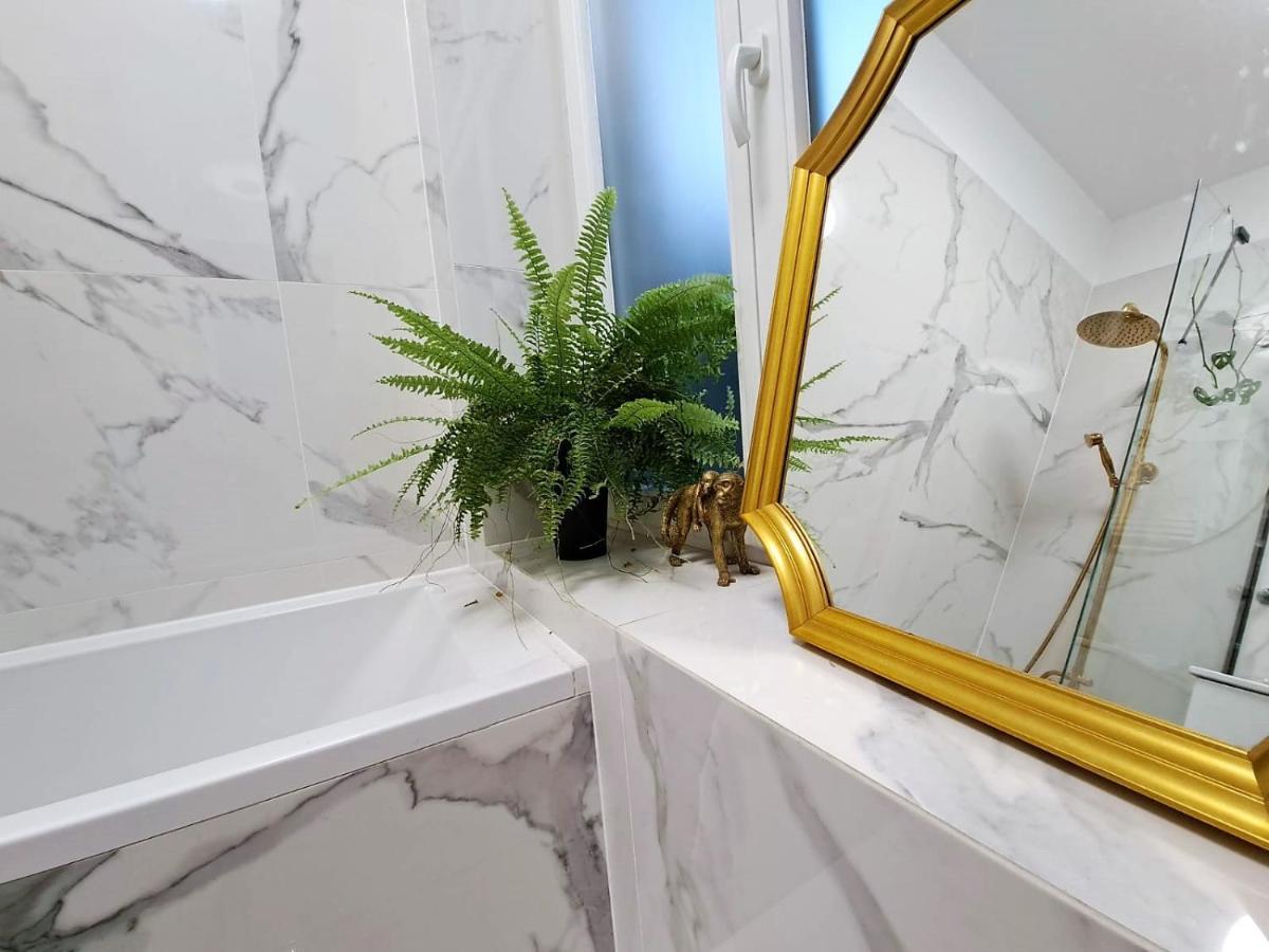 Bohema Apartement With Private Parking Torun Exterior photo