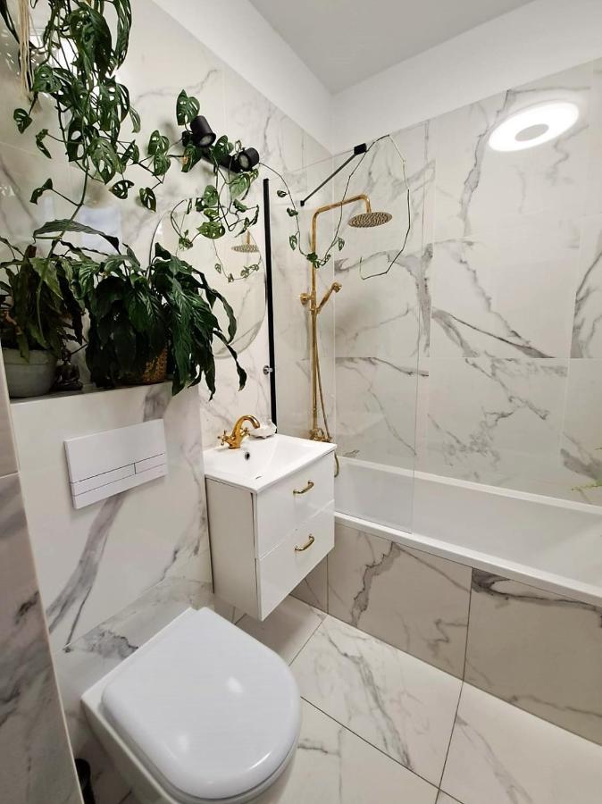 Bohema Apartement With Private Parking Torun Exterior photo