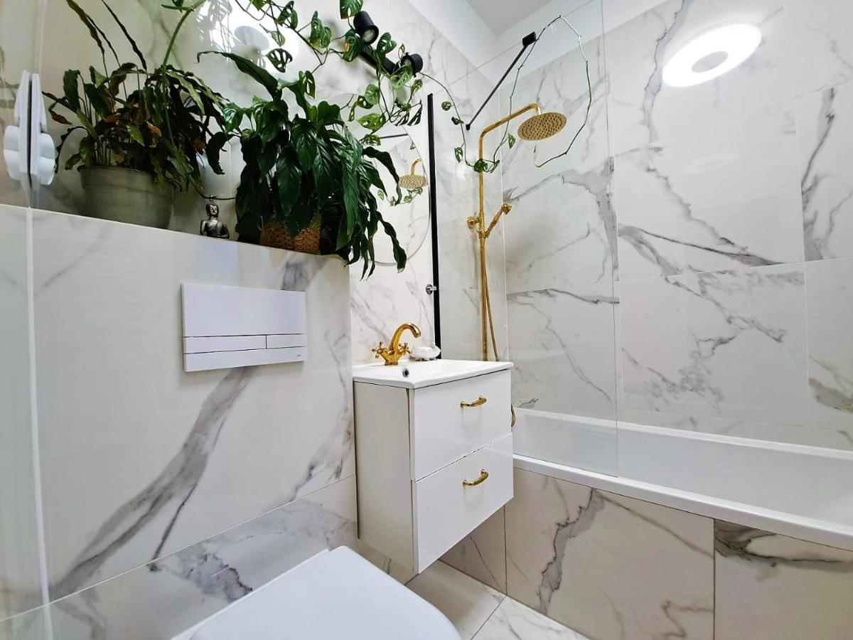 Bohema Apartement With Private Parking Torun Exterior photo